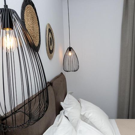 Onar Limnos II Luxury Apartments Moudhros Bagian luar foto