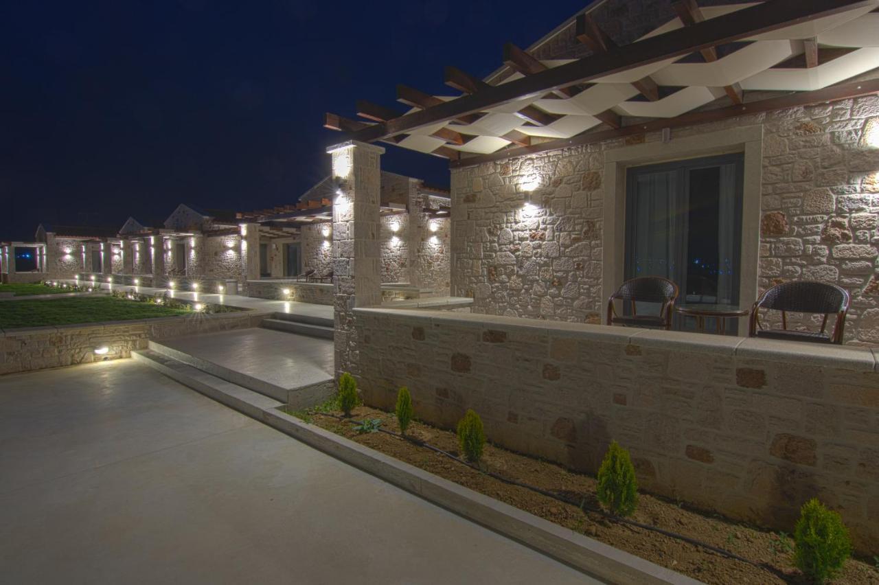 Onar Limnos II Luxury Apartments Moudhros Bagian luar foto